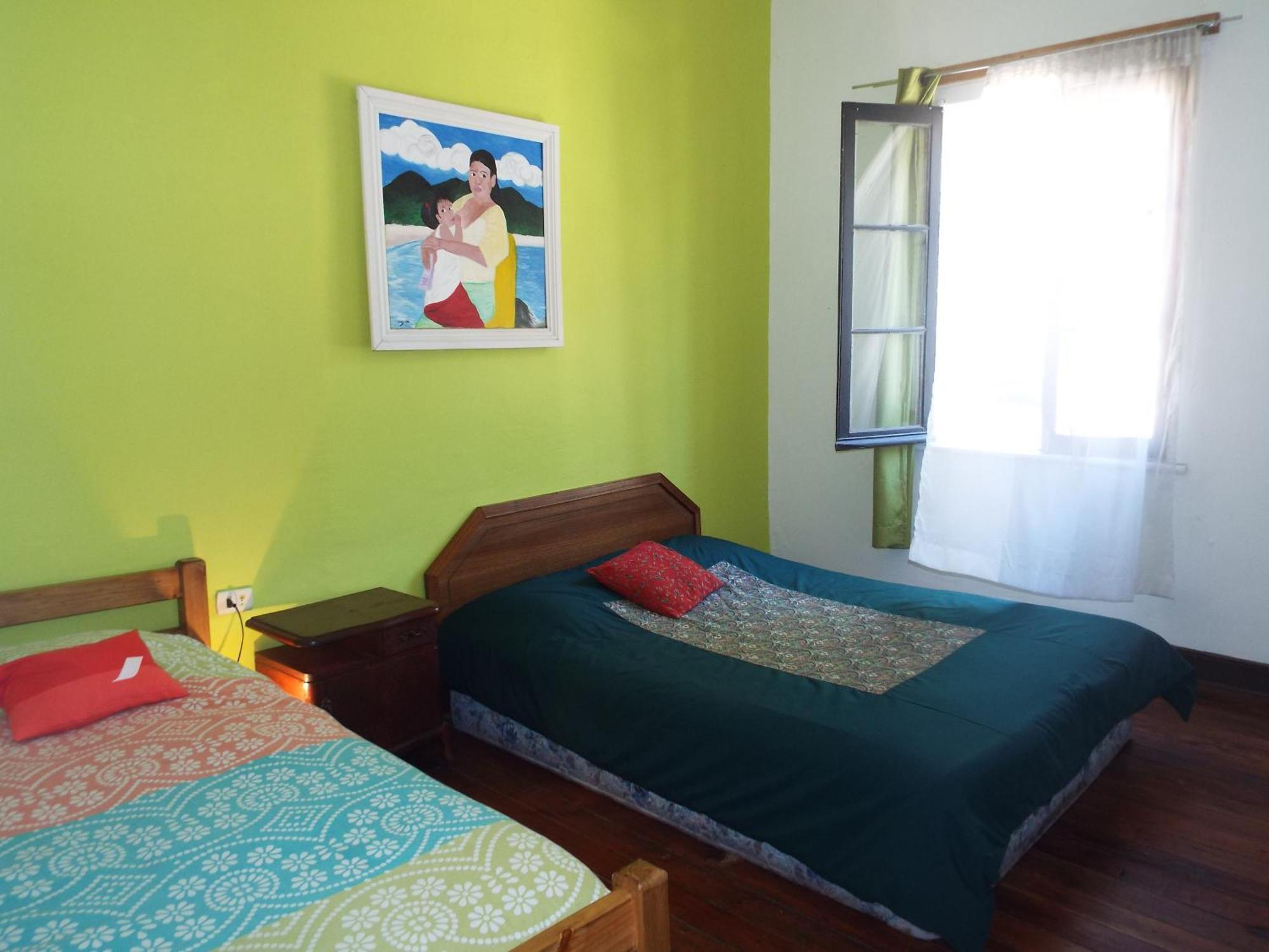 Hostal Casa Verde Limon Valparaiso Room photo